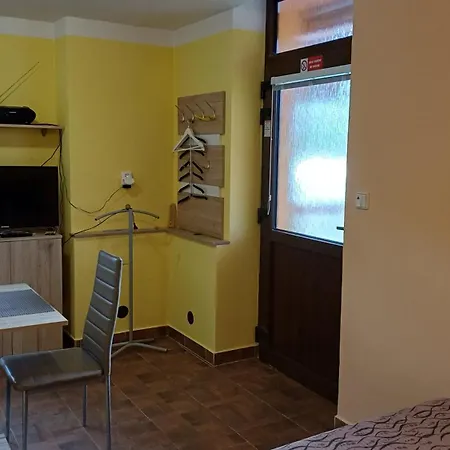 Apartmany-vcelka